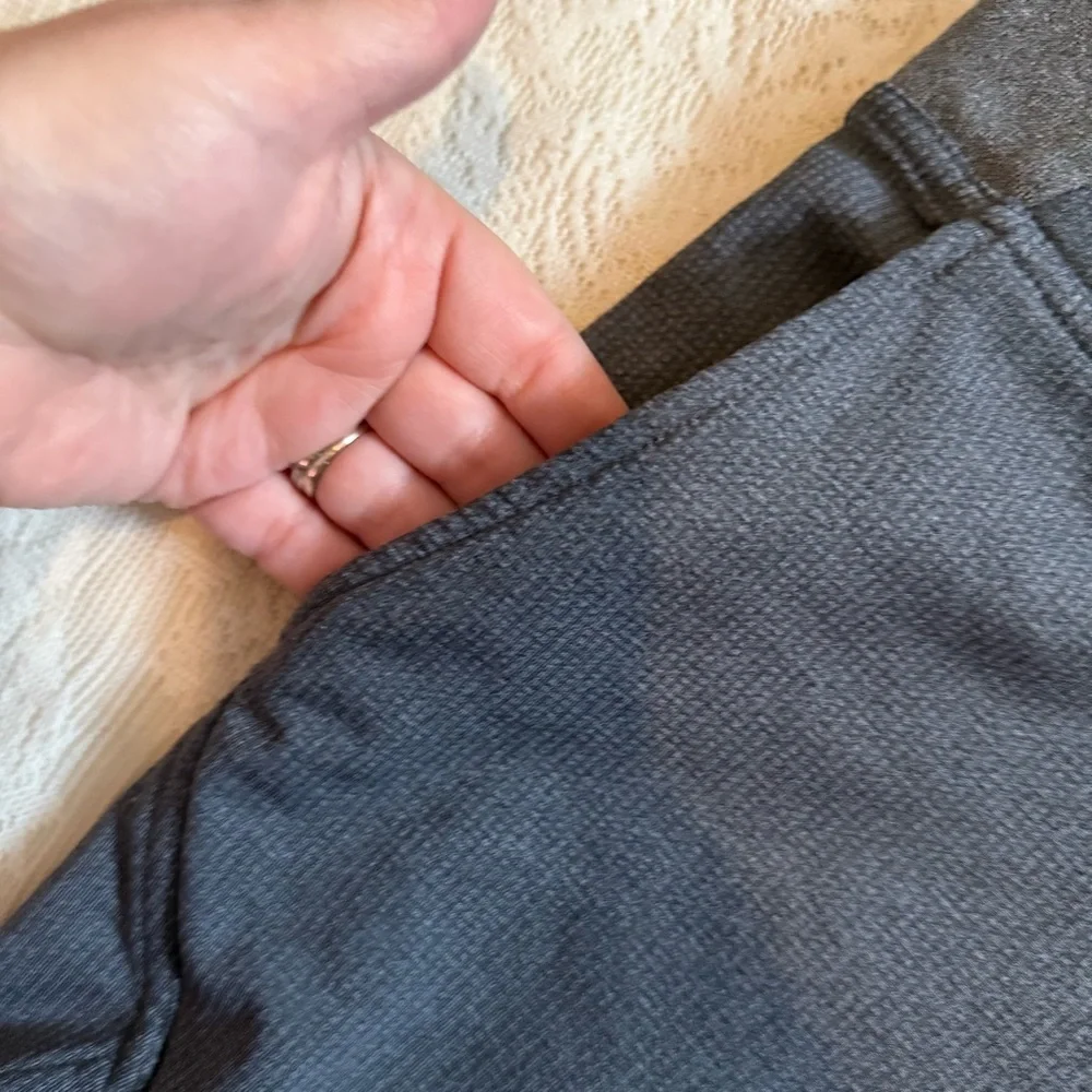 Hylete above knee drawstring zipper pocket athletic shorts
